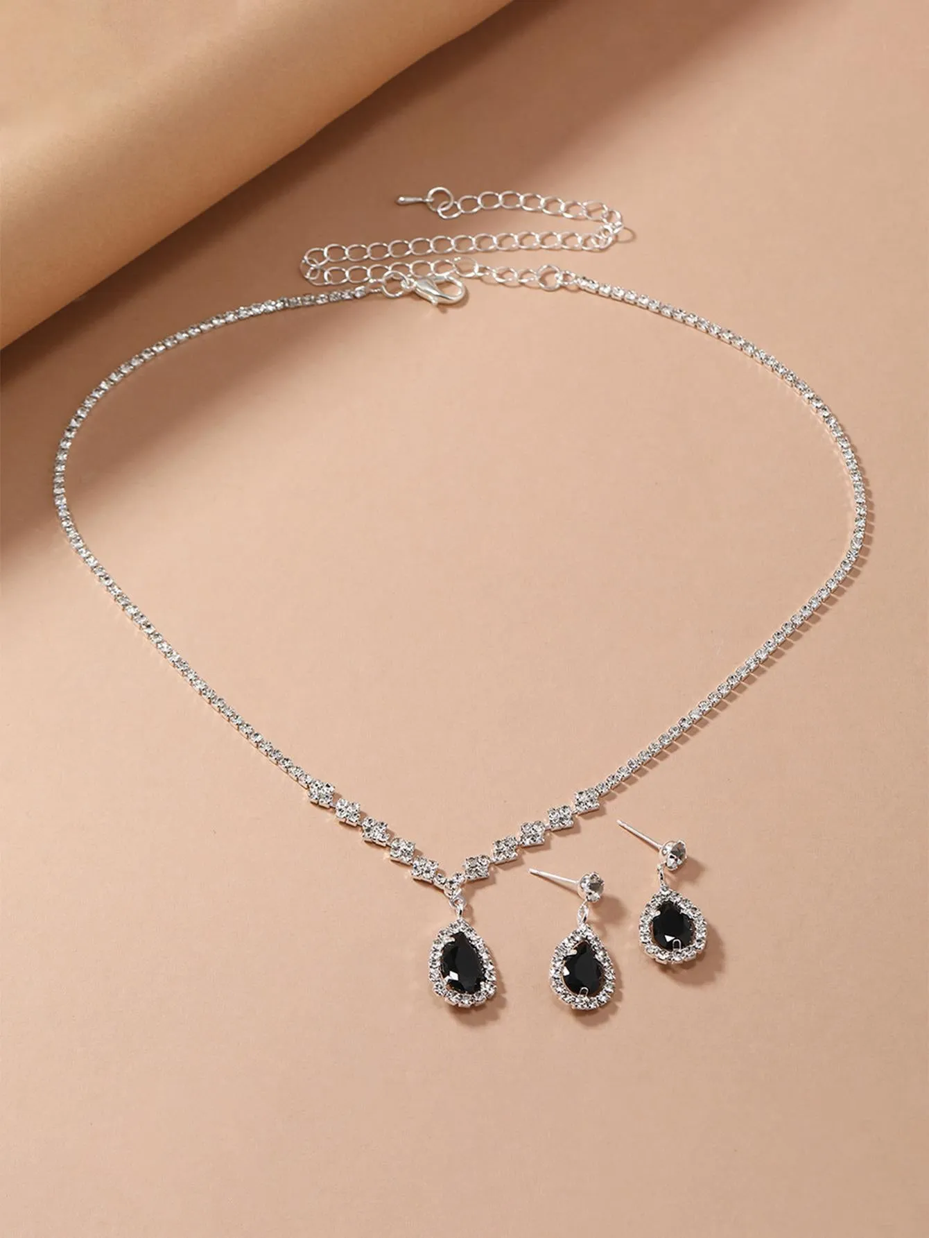 1set Rhinestone Water-drop Decor black Jewelry Set Necklace and Earrings