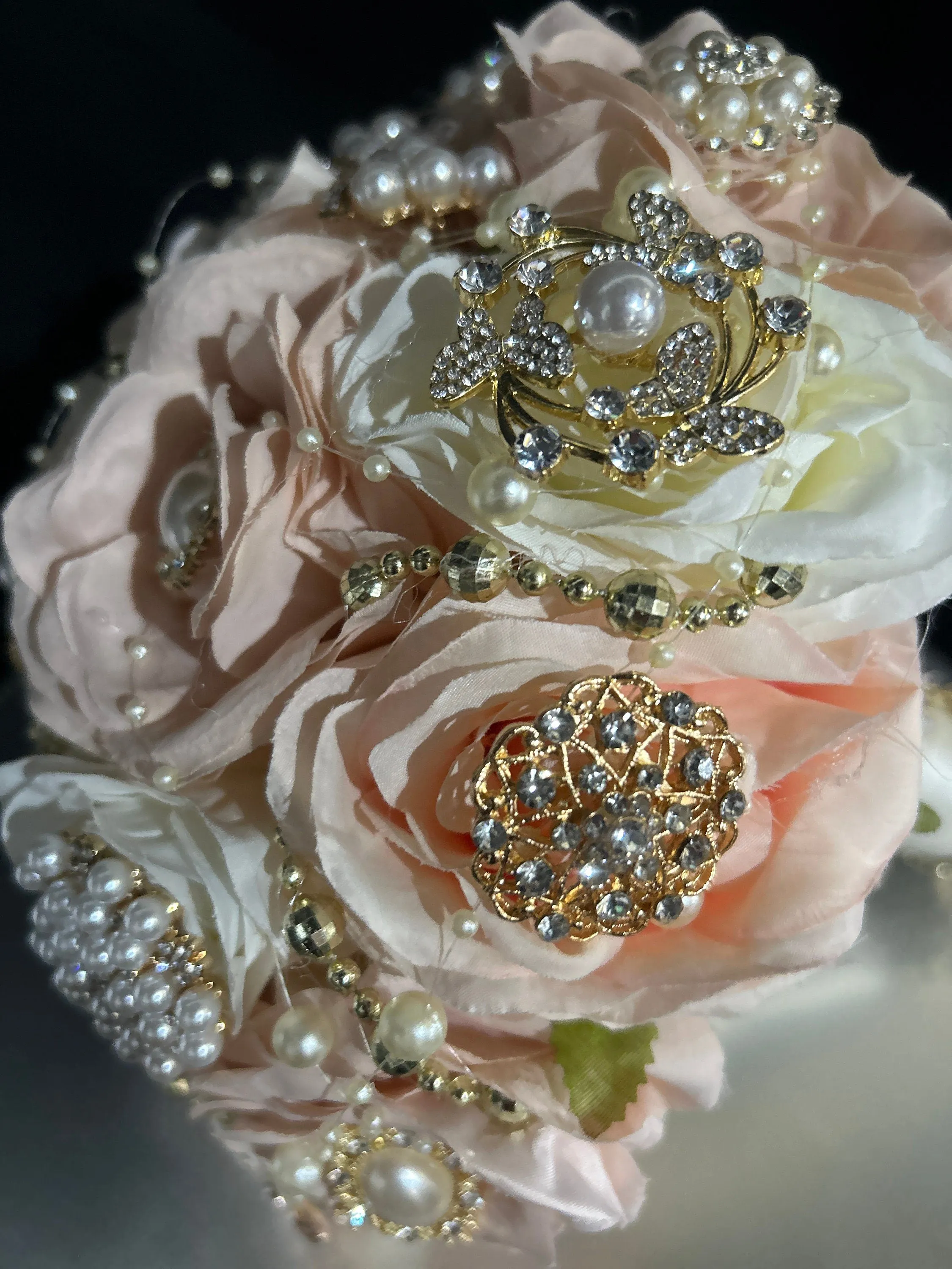 Bridal Brooch Bouquet, Vintage style, Ivory blush Wedding Bouquet, Gold Jeweled Bouquet, Brooch Bouquet, Unique, Silk Flower Bouquet,