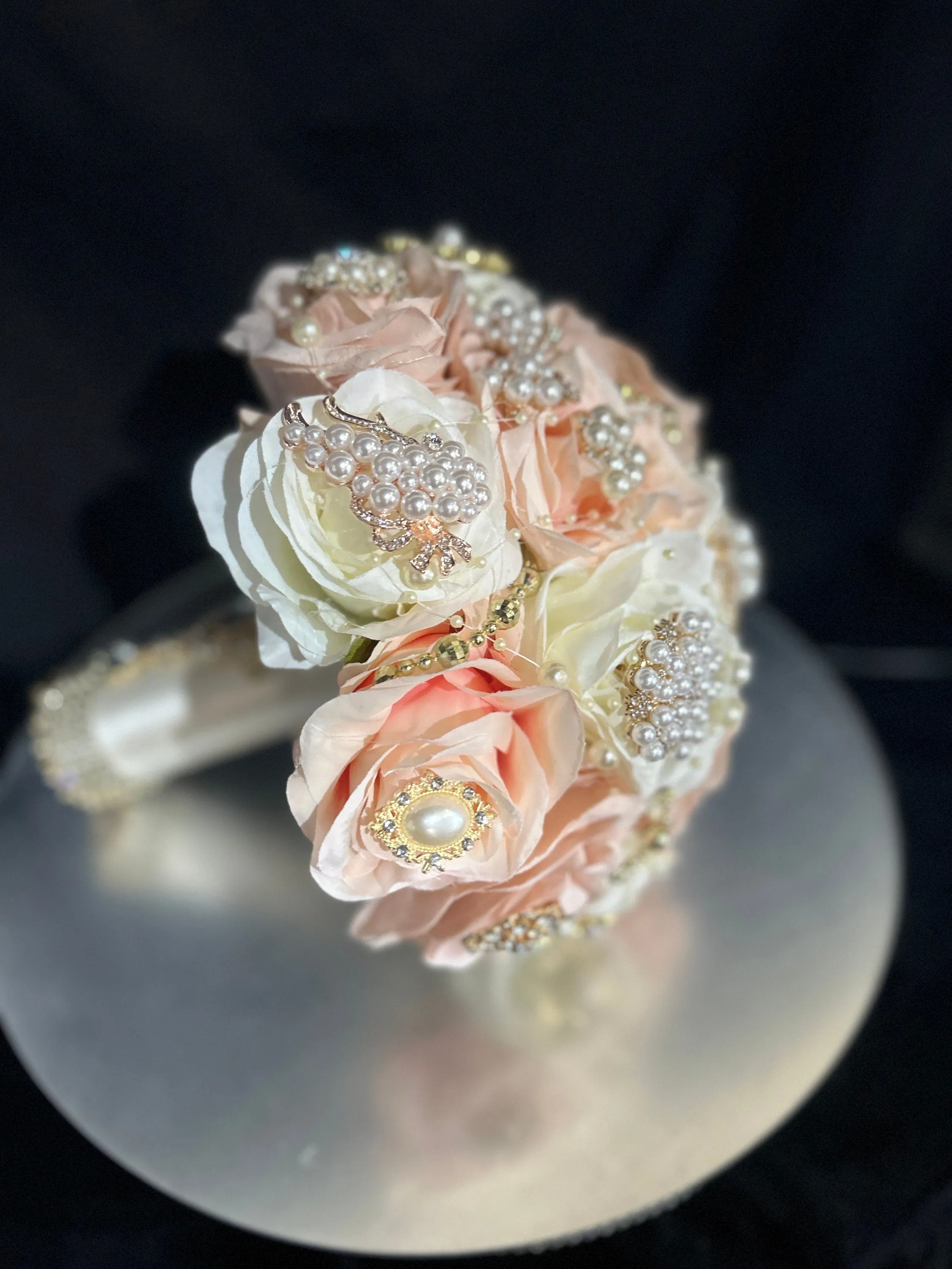 Bridal Brooch Bouquet, Vintage style, Ivory blush Wedding Bouquet, Gold Jeweled Bouquet, Brooch Bouquet, Unique, Silk Flower Bouquet,