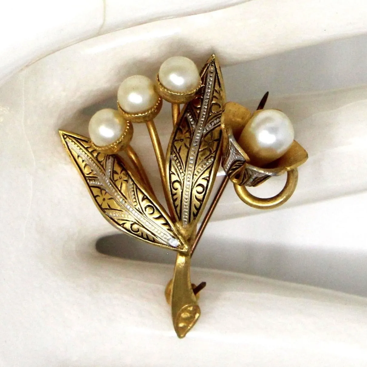 Brooch / Pin, Damascene Style, Floral with Faux Pearls, Vintage