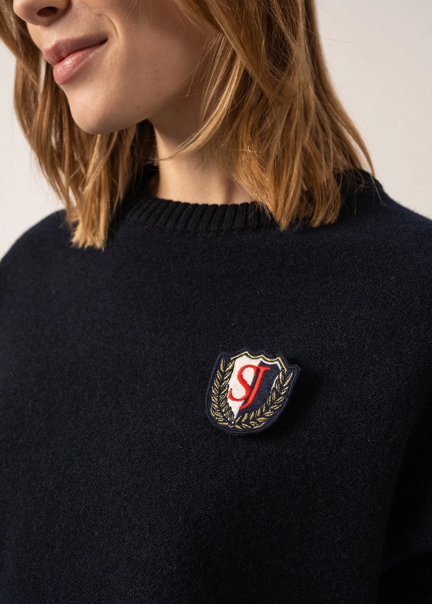 Campus Brooch - with SAINT JAMES badge (NAVY/TULIPE)