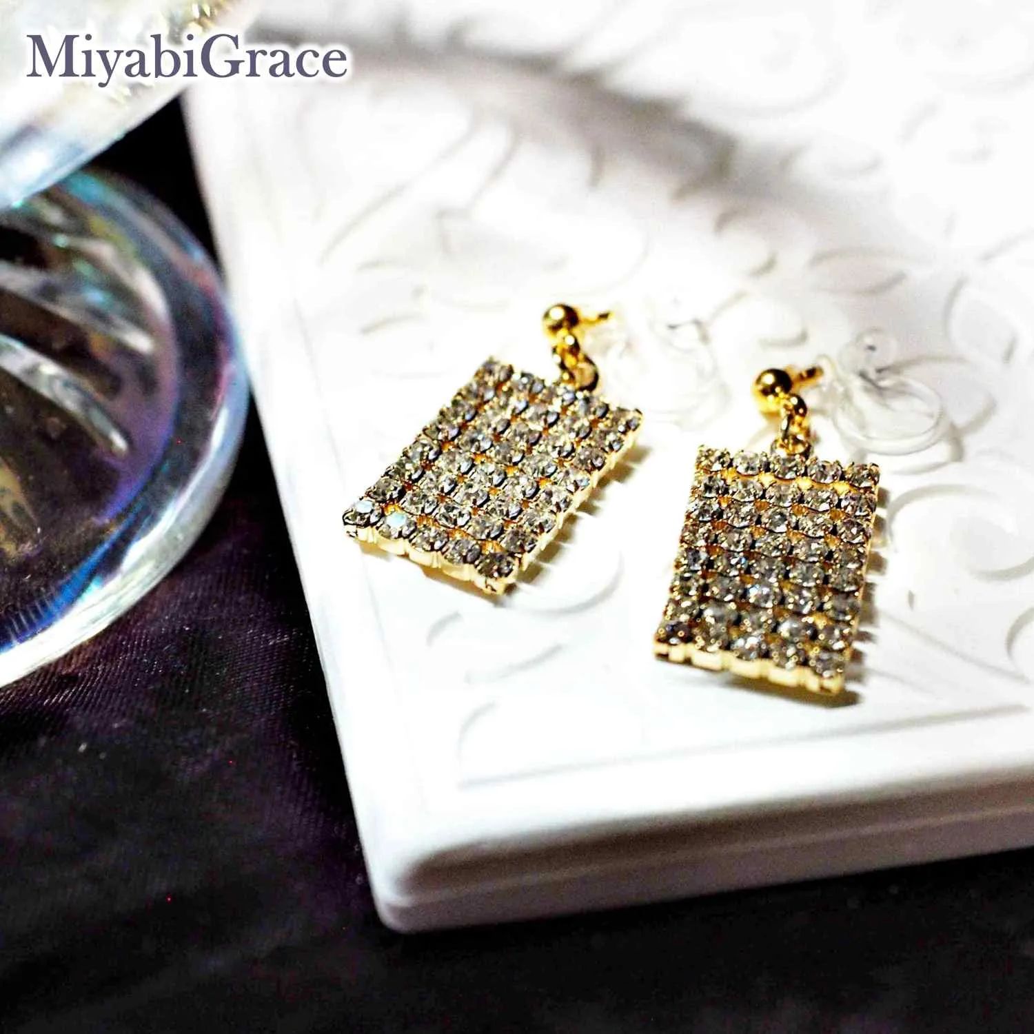 Dangle Chic Rectangular Rhinestone Crystal Invisible Clip-On Earrings