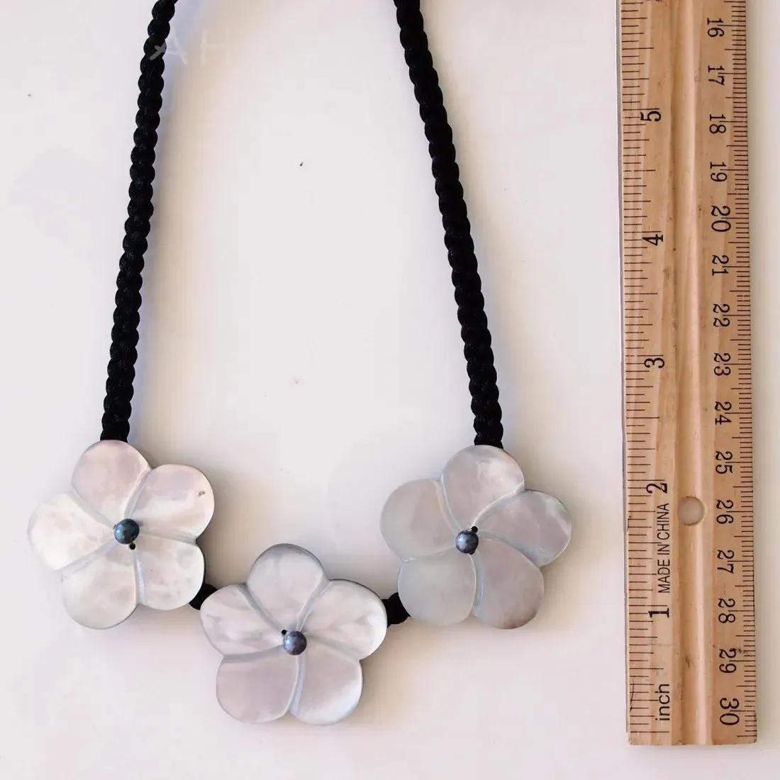 Elegant Plumeria Hawaiian Bib Necklace