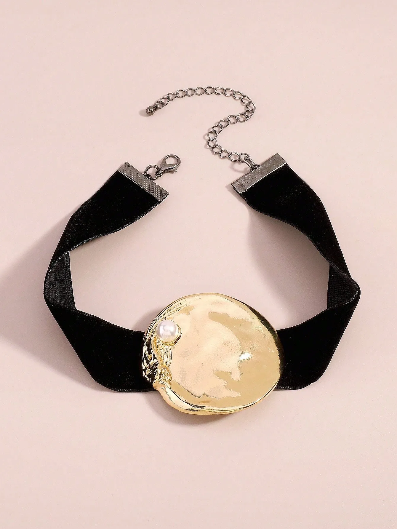 Round Decor Element Choker Statement Necklace Modern Necklace Creative Jewelry