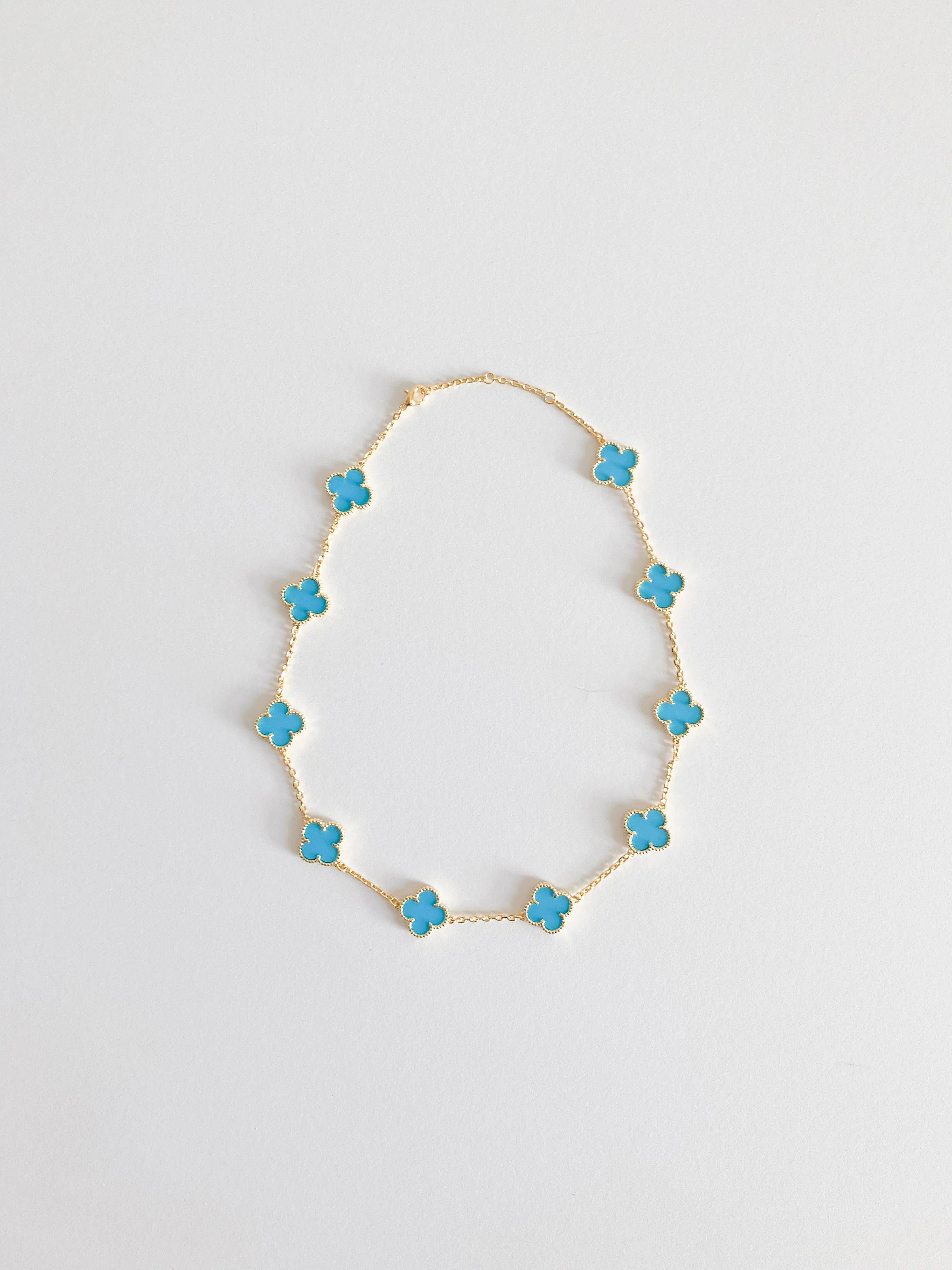 Turquoise Quatrefoil Choker in Gold